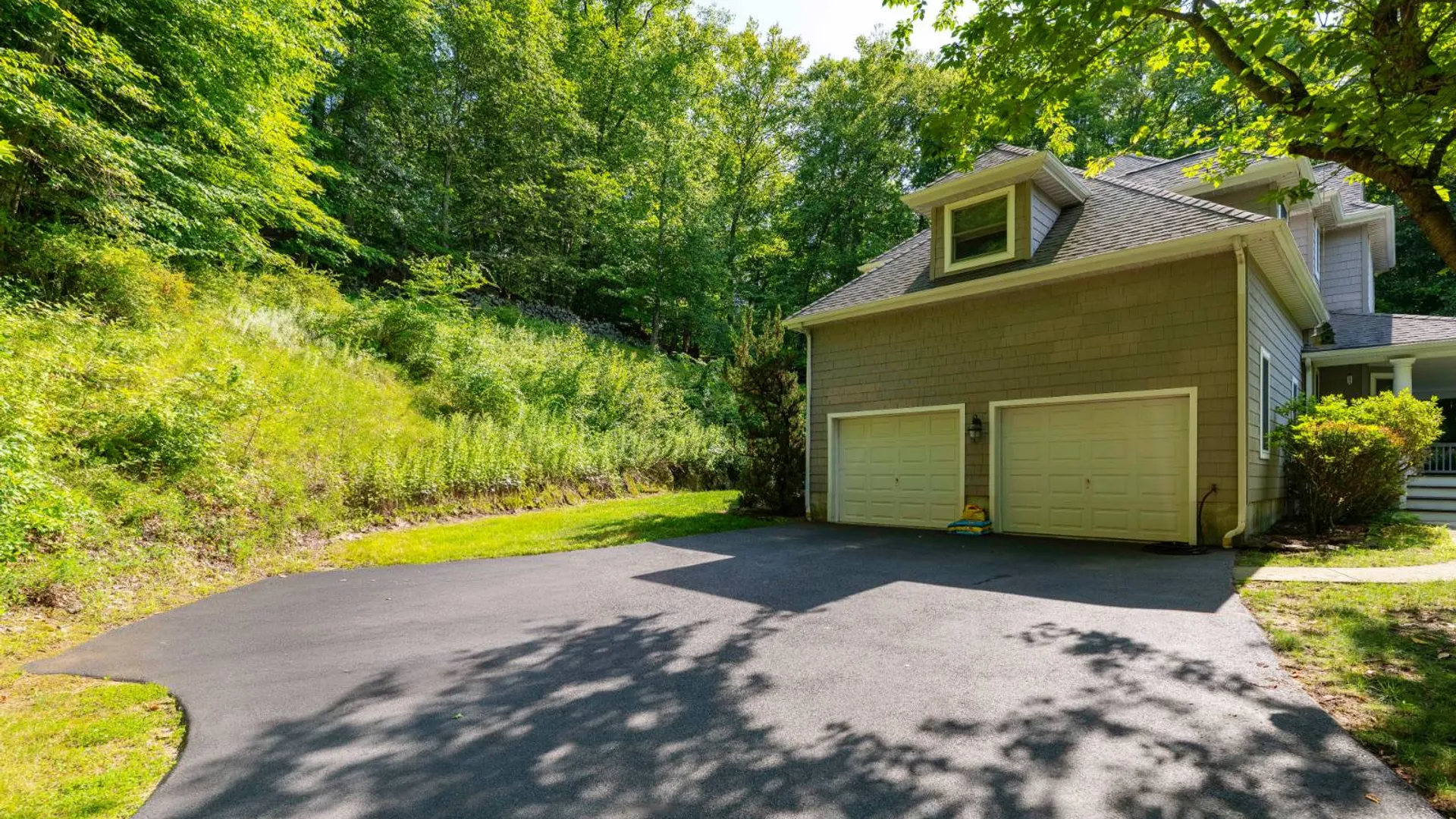 Property at 170 Watch Hill Rd, Cortlandt Manor, NY 10567 7