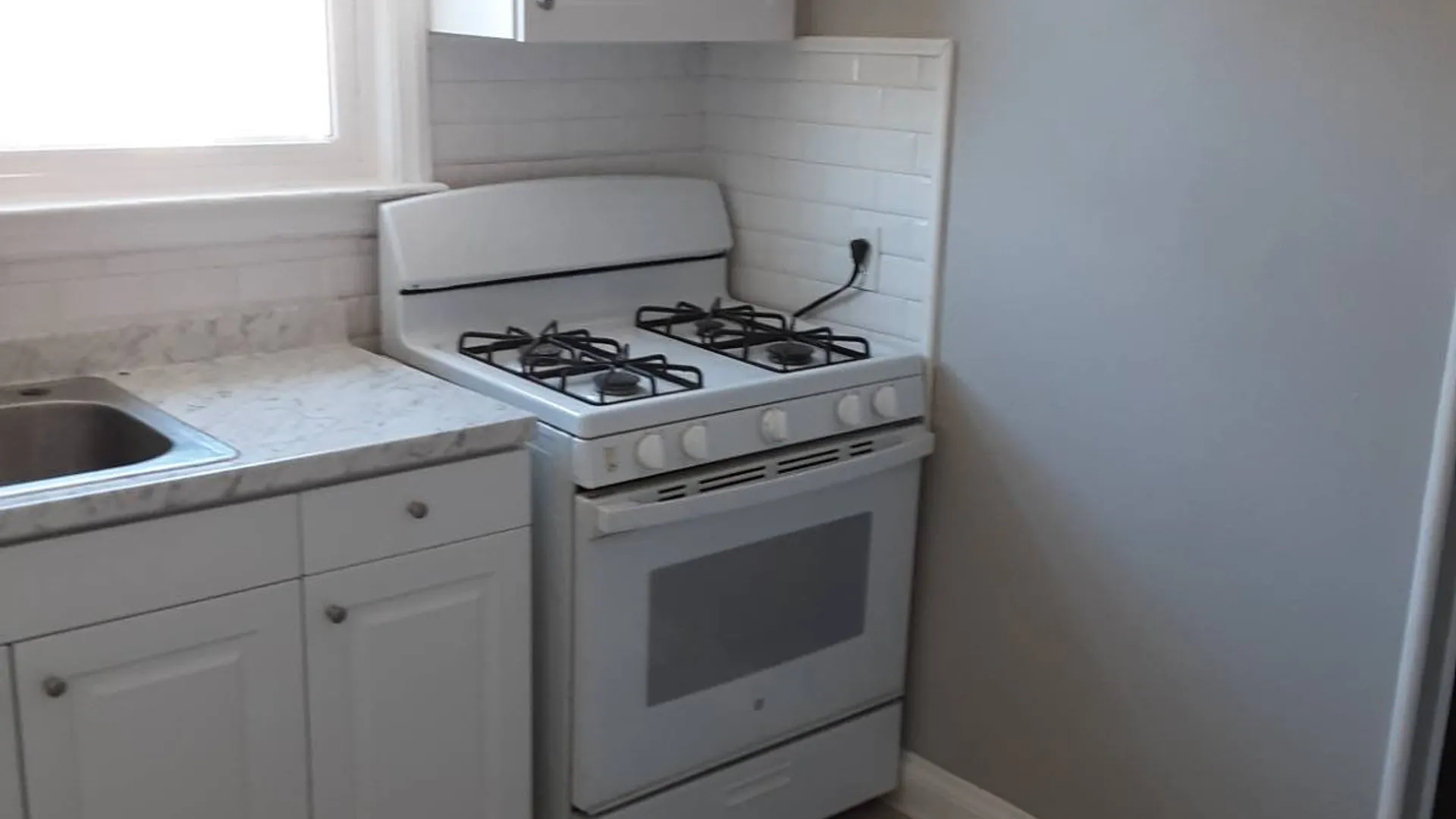 Property at 118-96 Riverton St, St. Albans, NY 11412 14