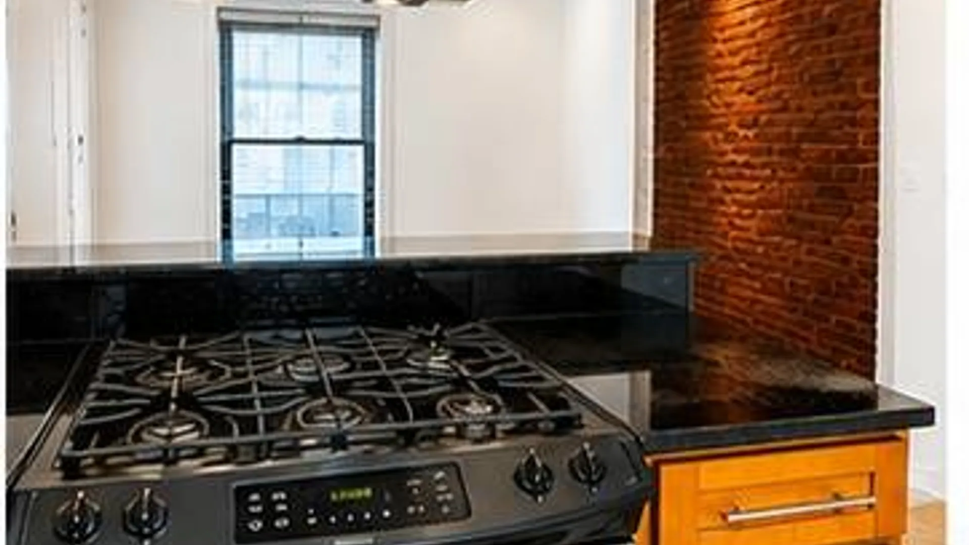 Property at 2115 33st, Astoria, NY 11105 5