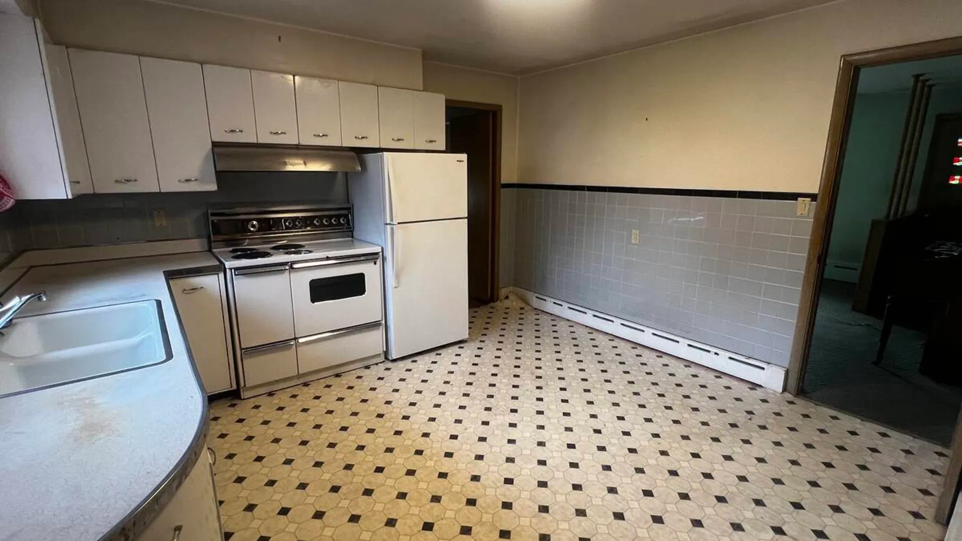Property at 826 New Scotland Avenue, Albany, NY 12208 7