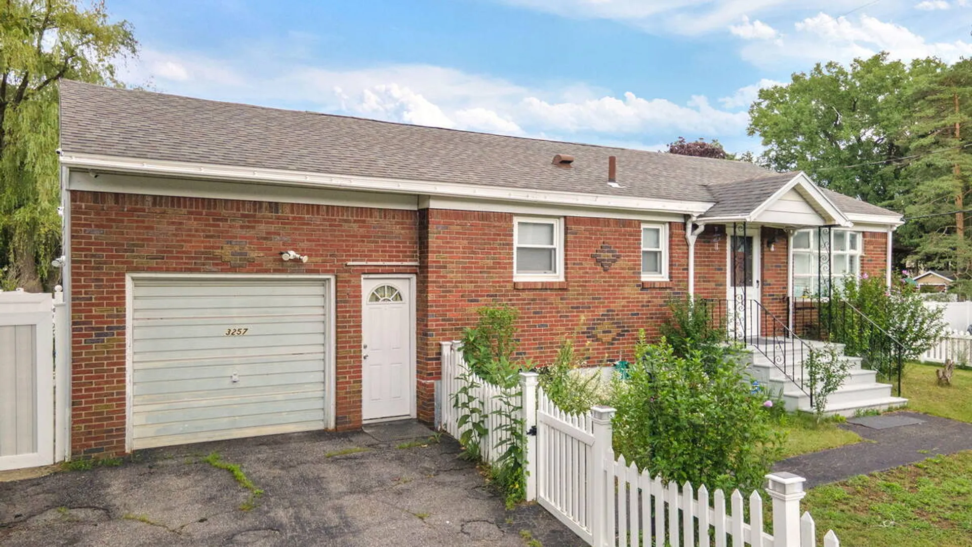 Property at 3257 McDonald Avenue, Schenectady, NY 12304 3