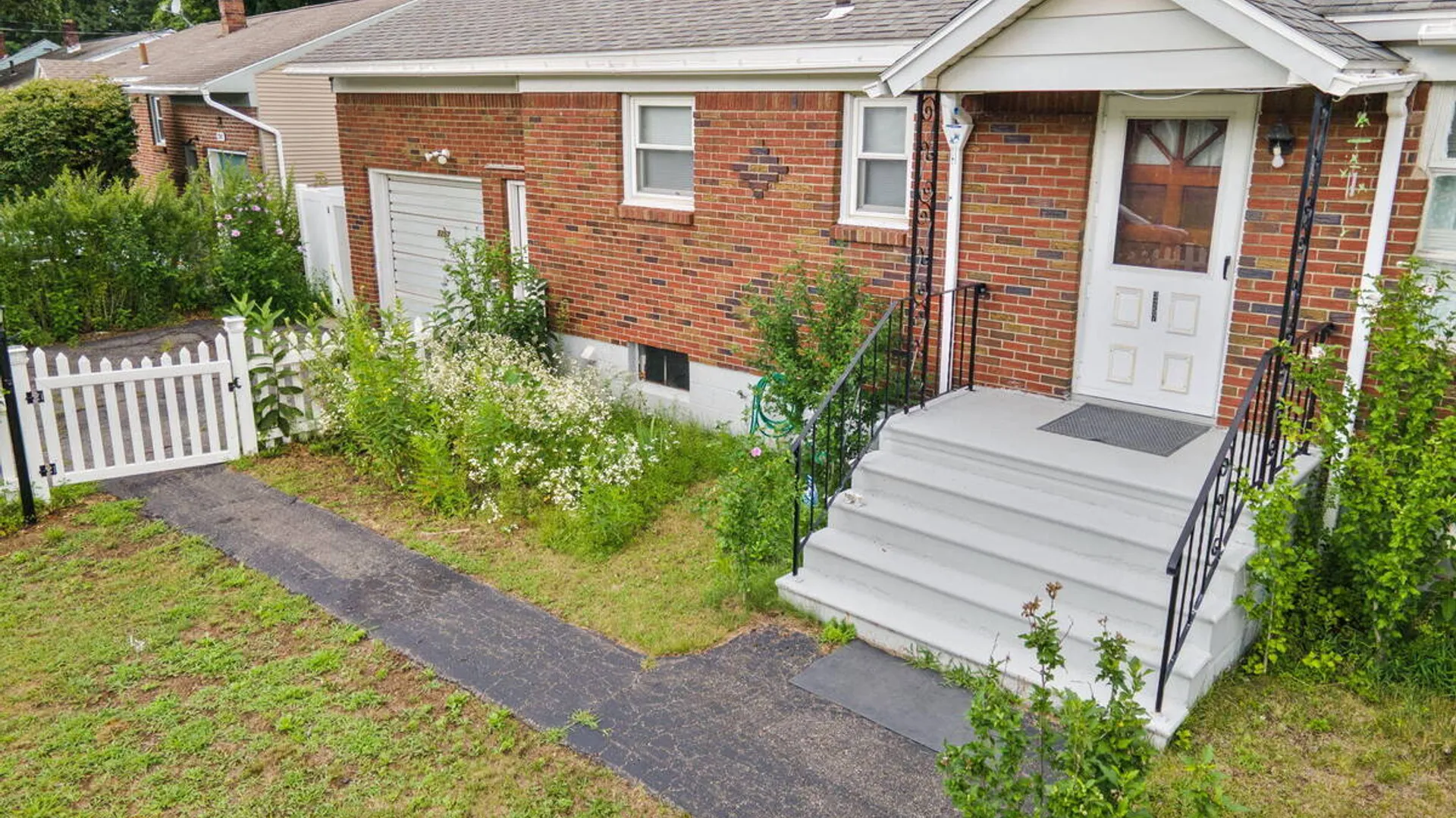 Property at 3257 McDonald Avenue, Schenectady, NY 12304 4