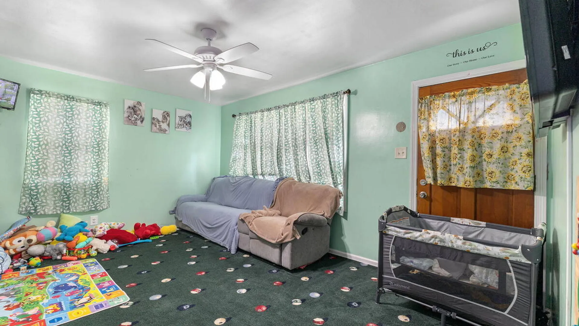 Property at 3257 McDonald Avenue, Schenectady, NY 12304 6