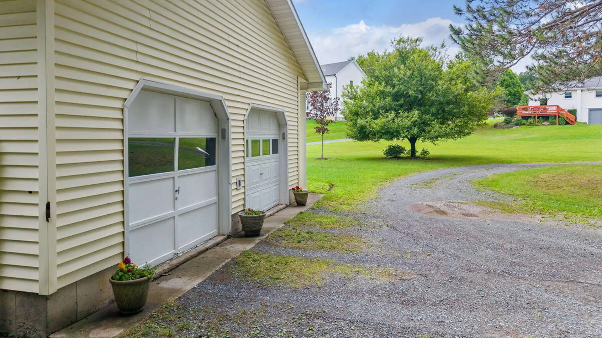 Property at 407 Hidley Road, North Greenbush, NY 12198 45