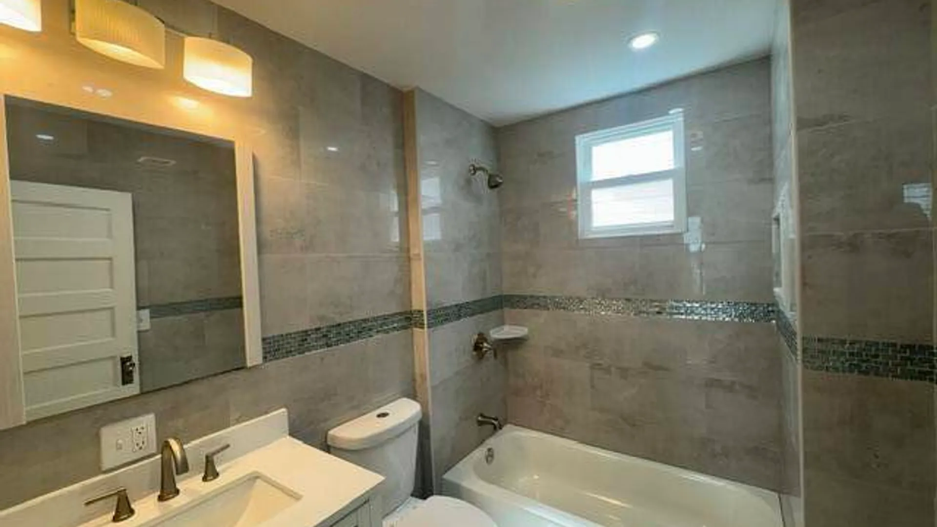 Property at 534 Brandywine Avenue, Schenectady, NY 12308 16