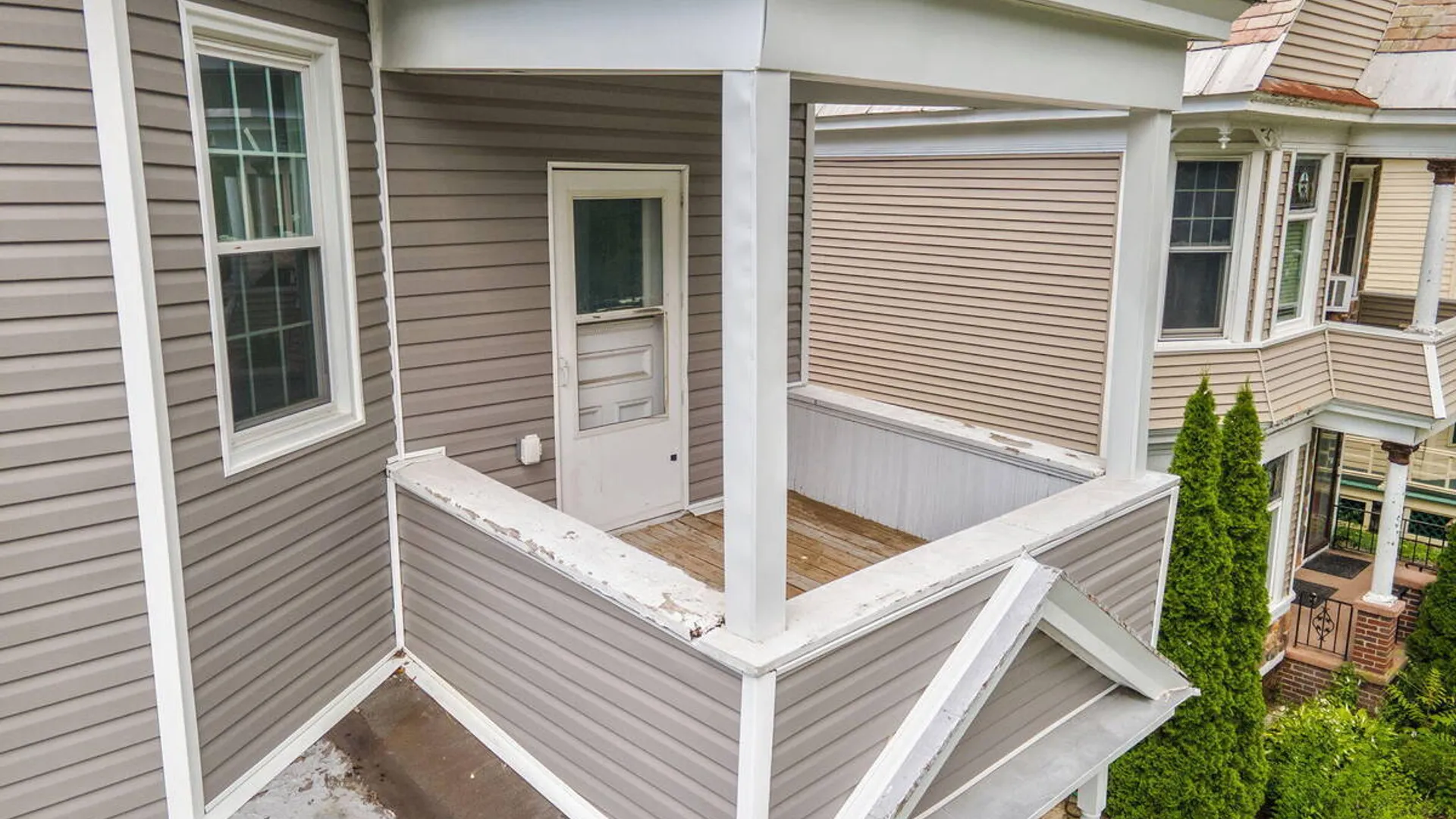 Property at 1109 Glenwood Boulevard, Schenectady, NY 12308 4