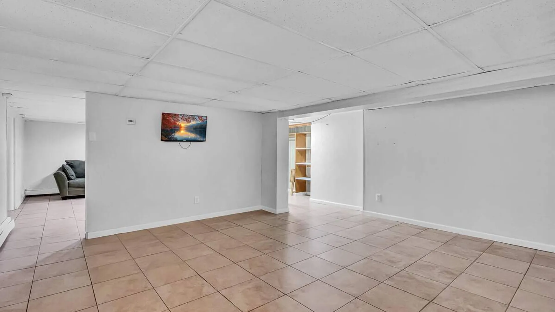 Property at 127 Queens Avenue, West Babylon, NY 11704 19