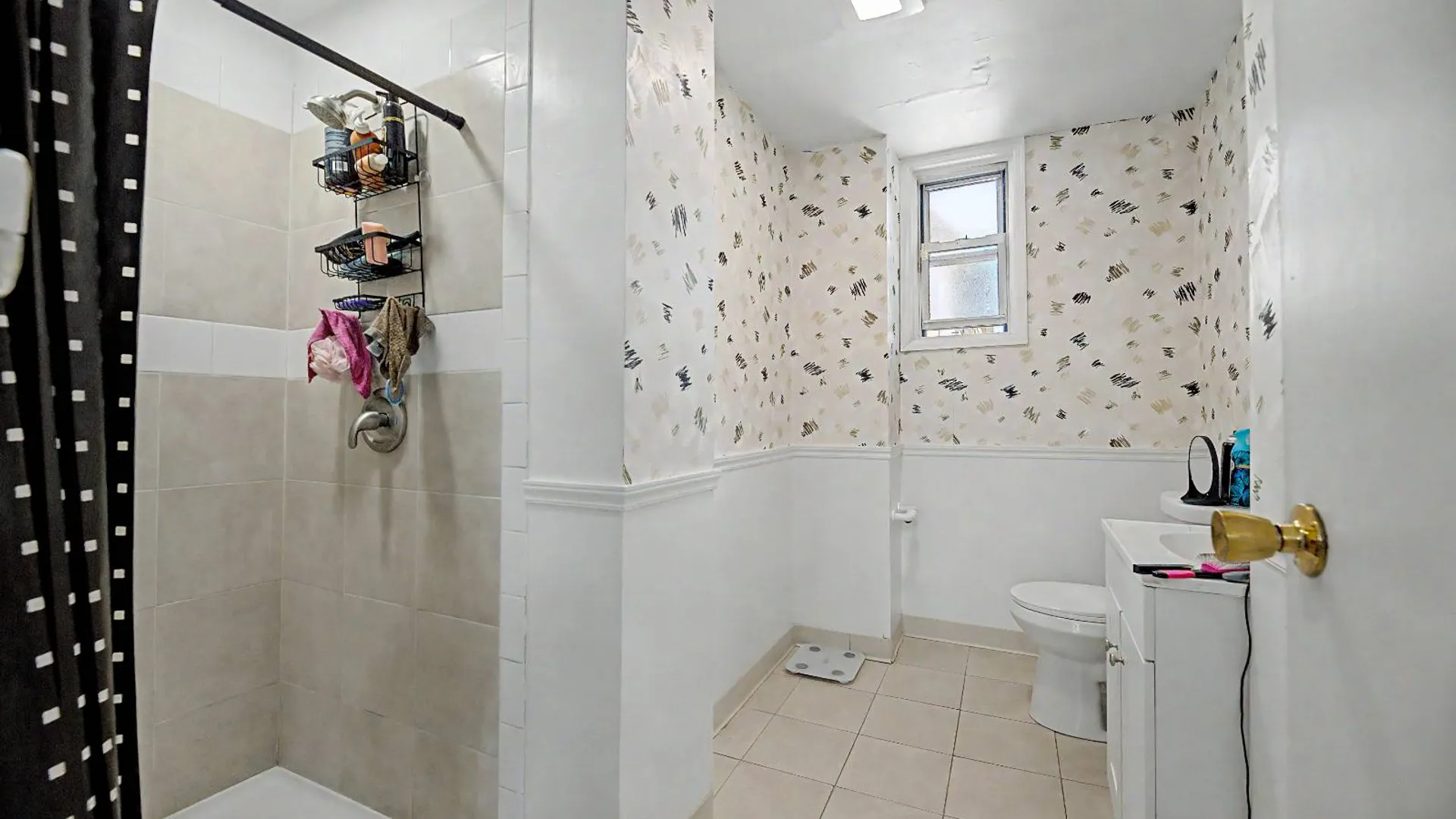 Property at 20 aka 22 Crescent Place, Yonkers, NY 10704 25