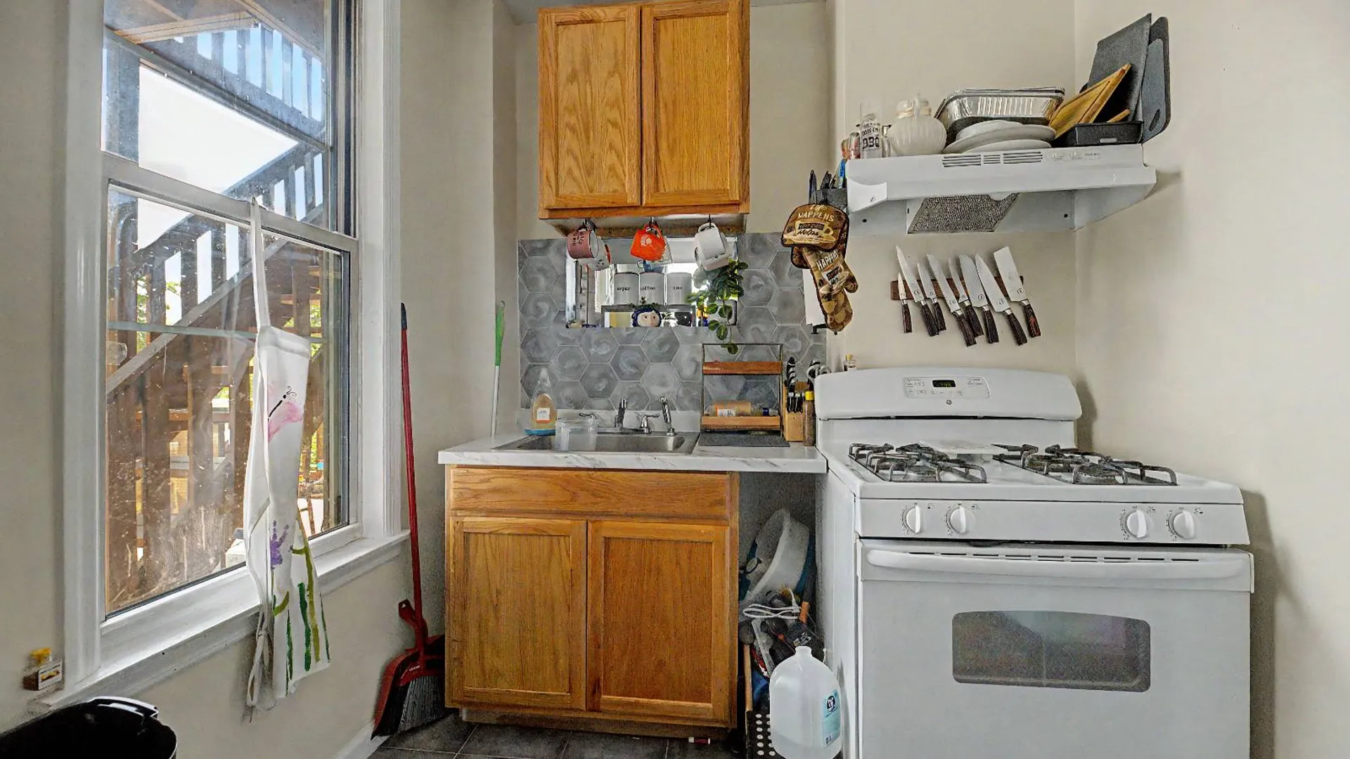 Property at 20 aka 22 Crescent Place, Yonkers, NY 10704 34