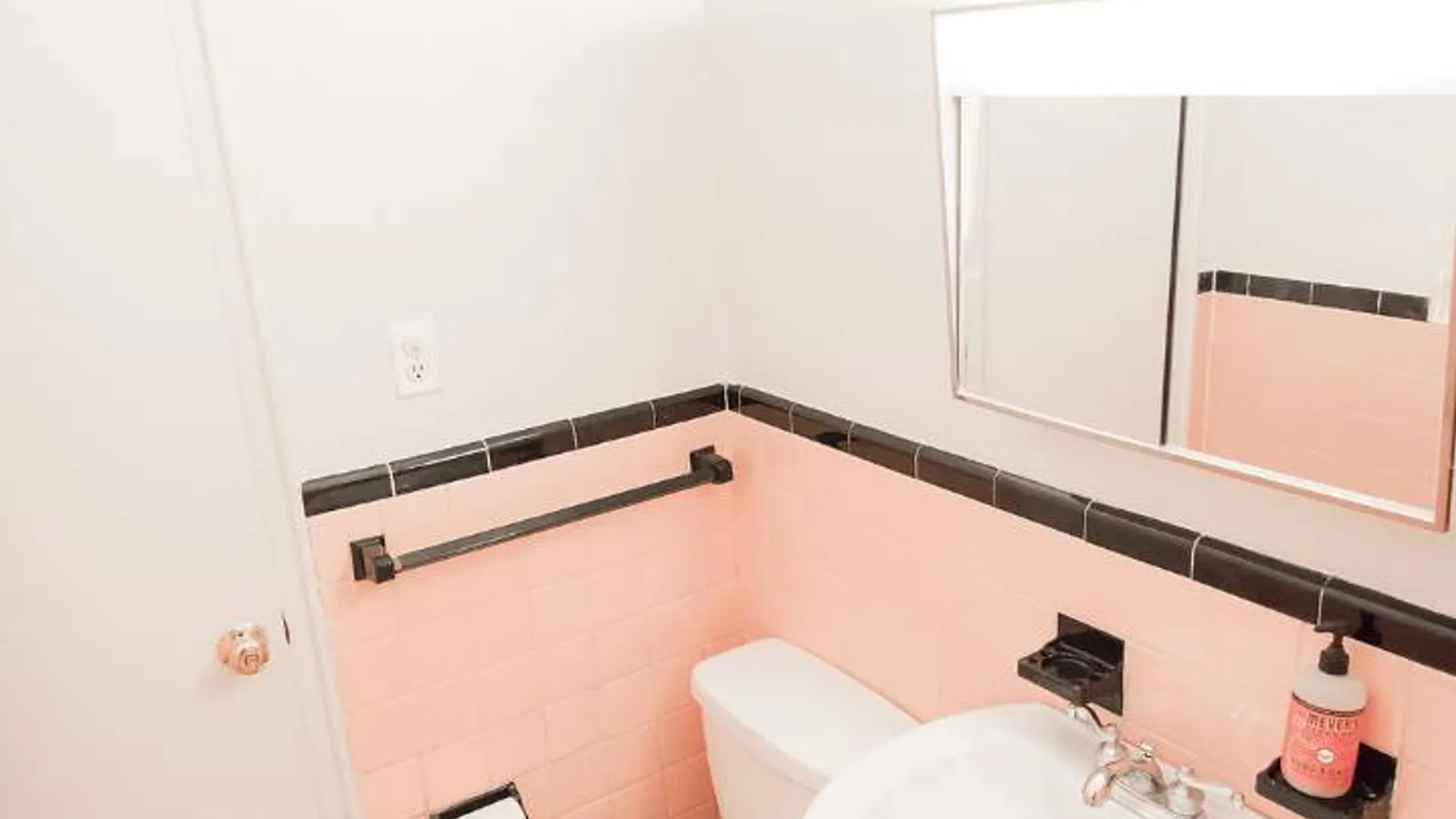 Property at 50 East End Avenue, New York, NY 10028 6