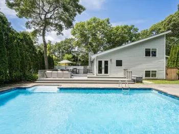 Property at 2976 QUOGUE RIVERHEAD RD, East Quogue, NY 11942