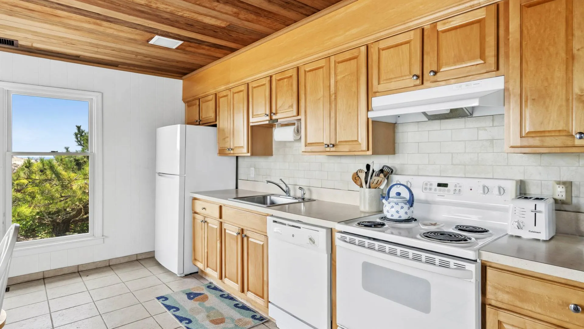Property at 380/420 Towd Point Road, Southampton, NY 11968 11