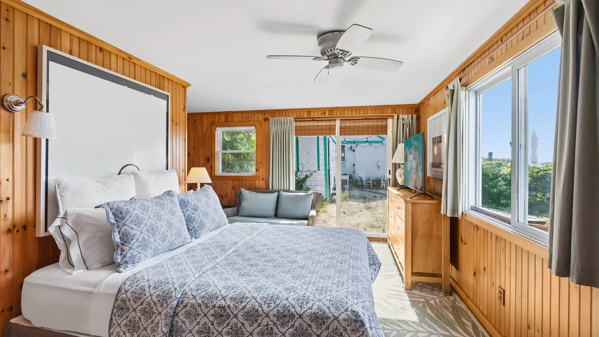 Property at 380/420 Towd Point Road, Southampton, NY 11968 32