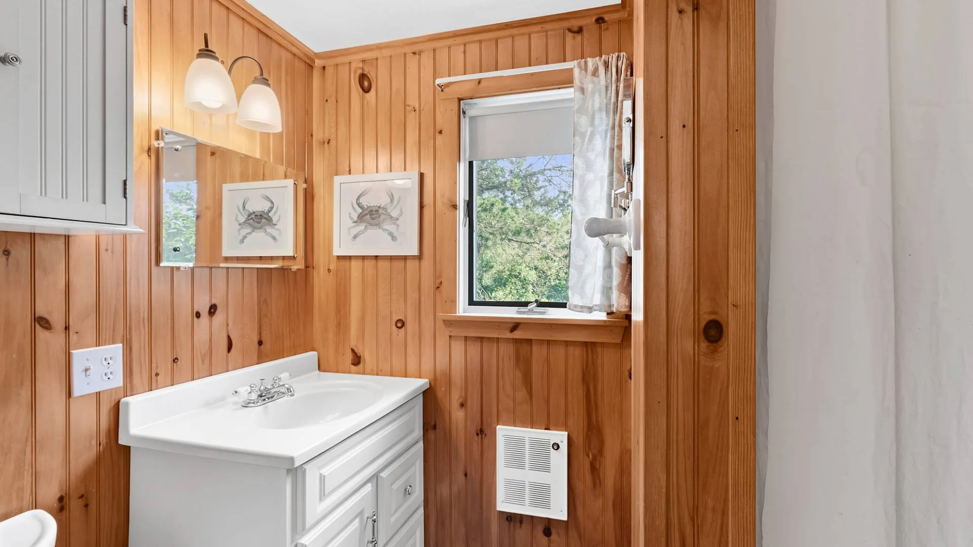 Property at 380/420 Towd Point Road, Southampton, NY 11968 33