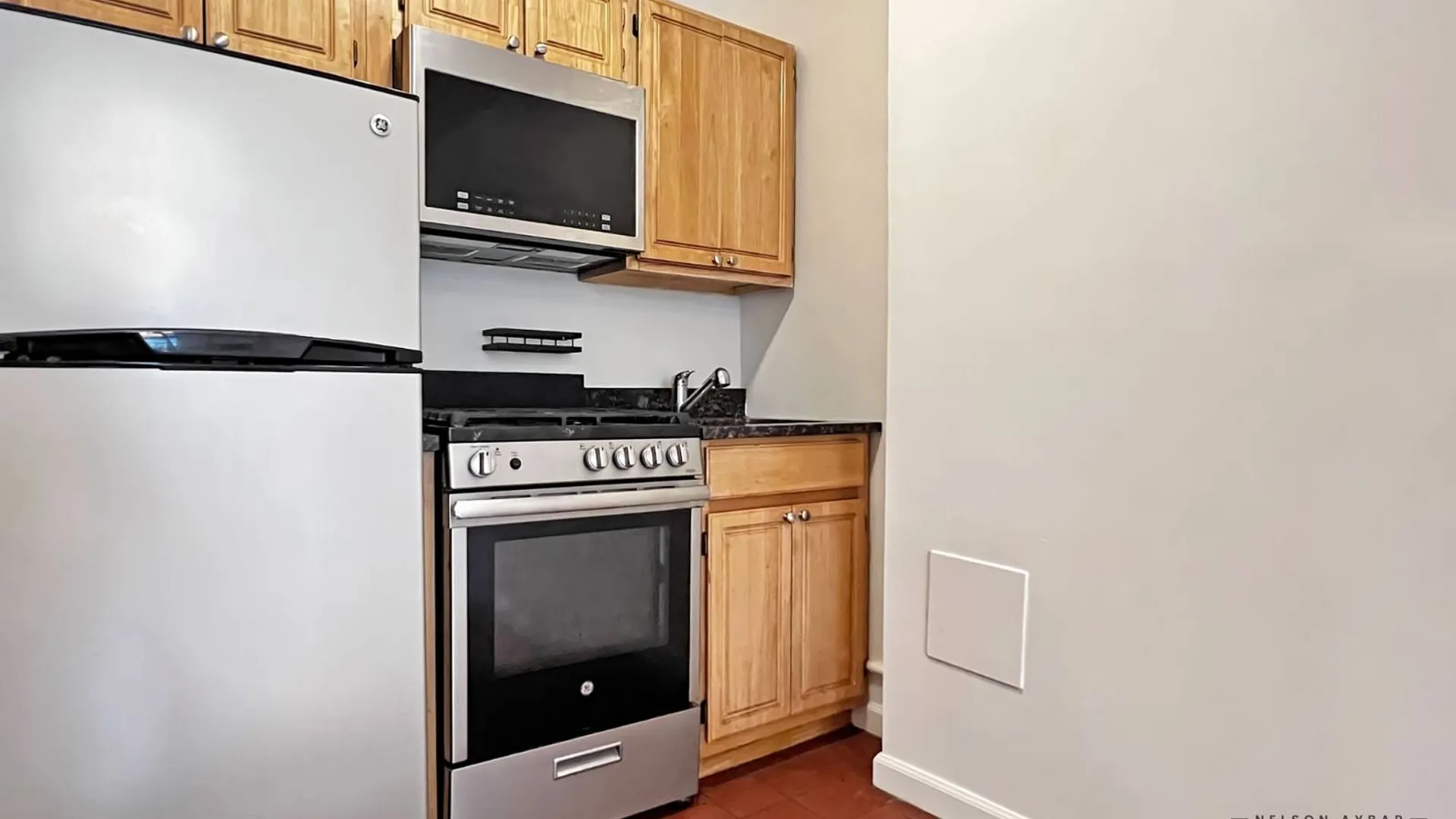 Property at 195 5th Avenue, Brooklyn, NY 11217 3