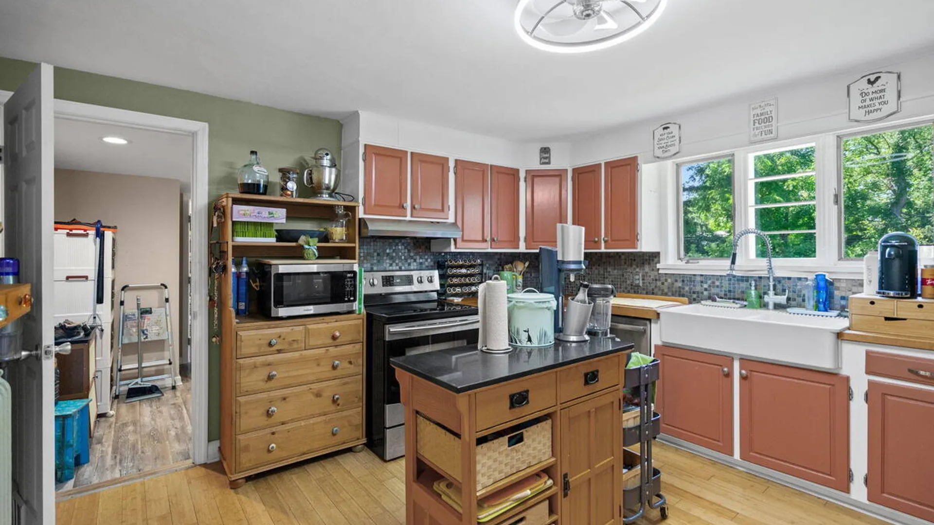 Property at 1824 Hillside Avenue, Niskayuna, NY 12309 46