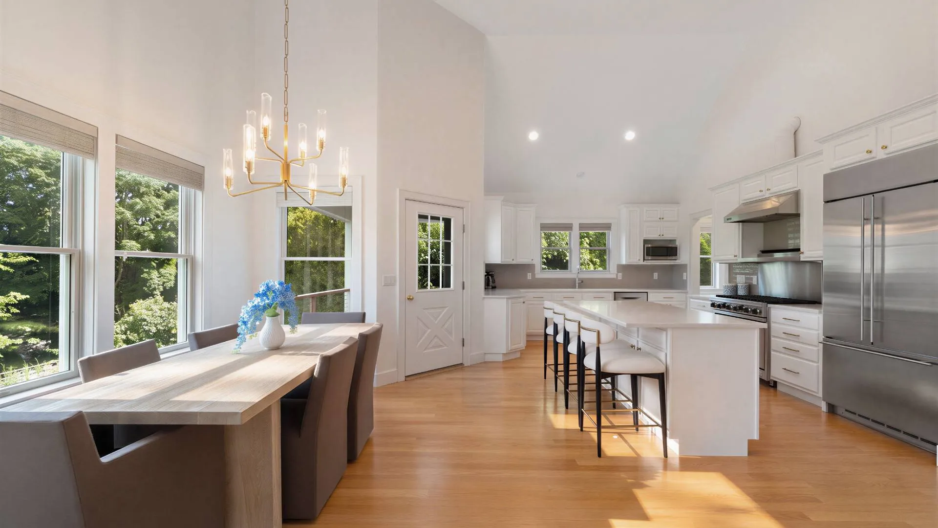 Property at 10 PECONIC VIEW CT, Southampton, NY 11968 10