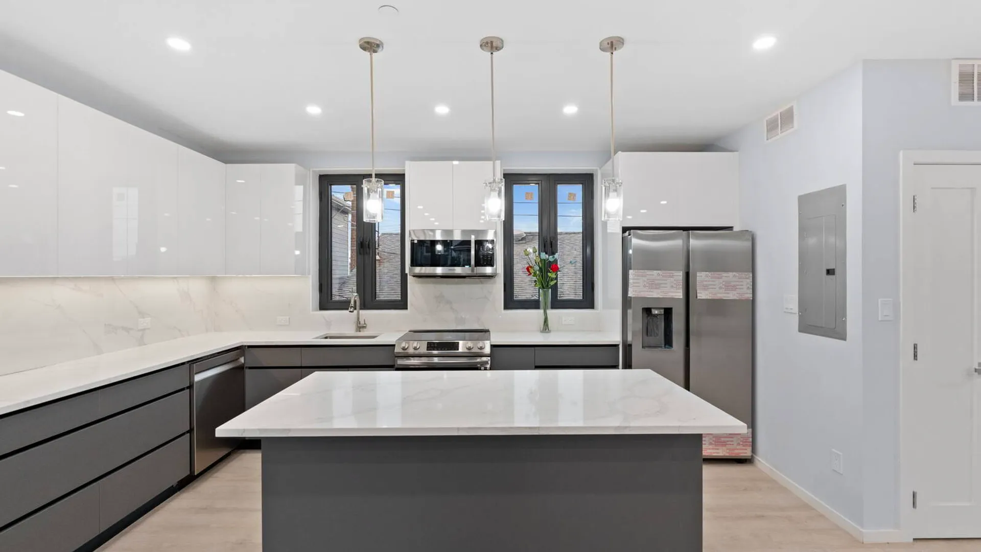 Property at 33 Keen Ct, Brooklyn, NY 11229 24