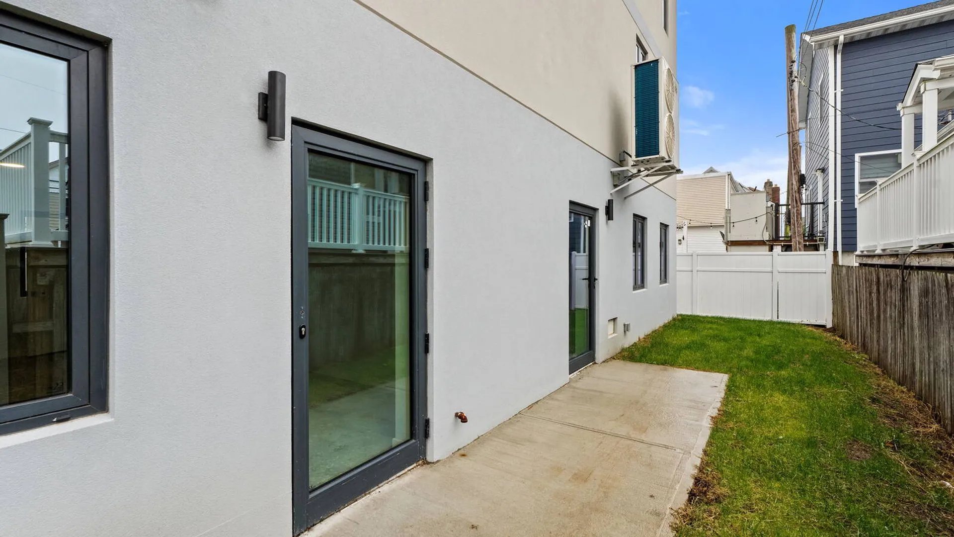 Property at 33 Keen Ct, Brooklyn, NY 11229 40