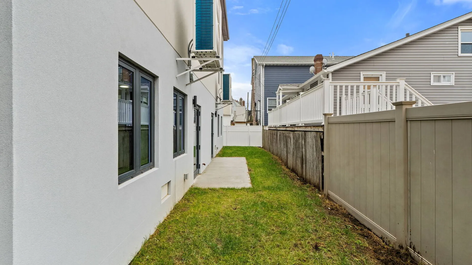 Property at 33 Keen Ct, Brooklyn, NY 11229 41