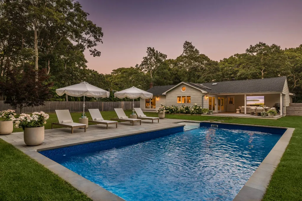 Property at 16 DELAVAN ST, East Hampton, NY 11937