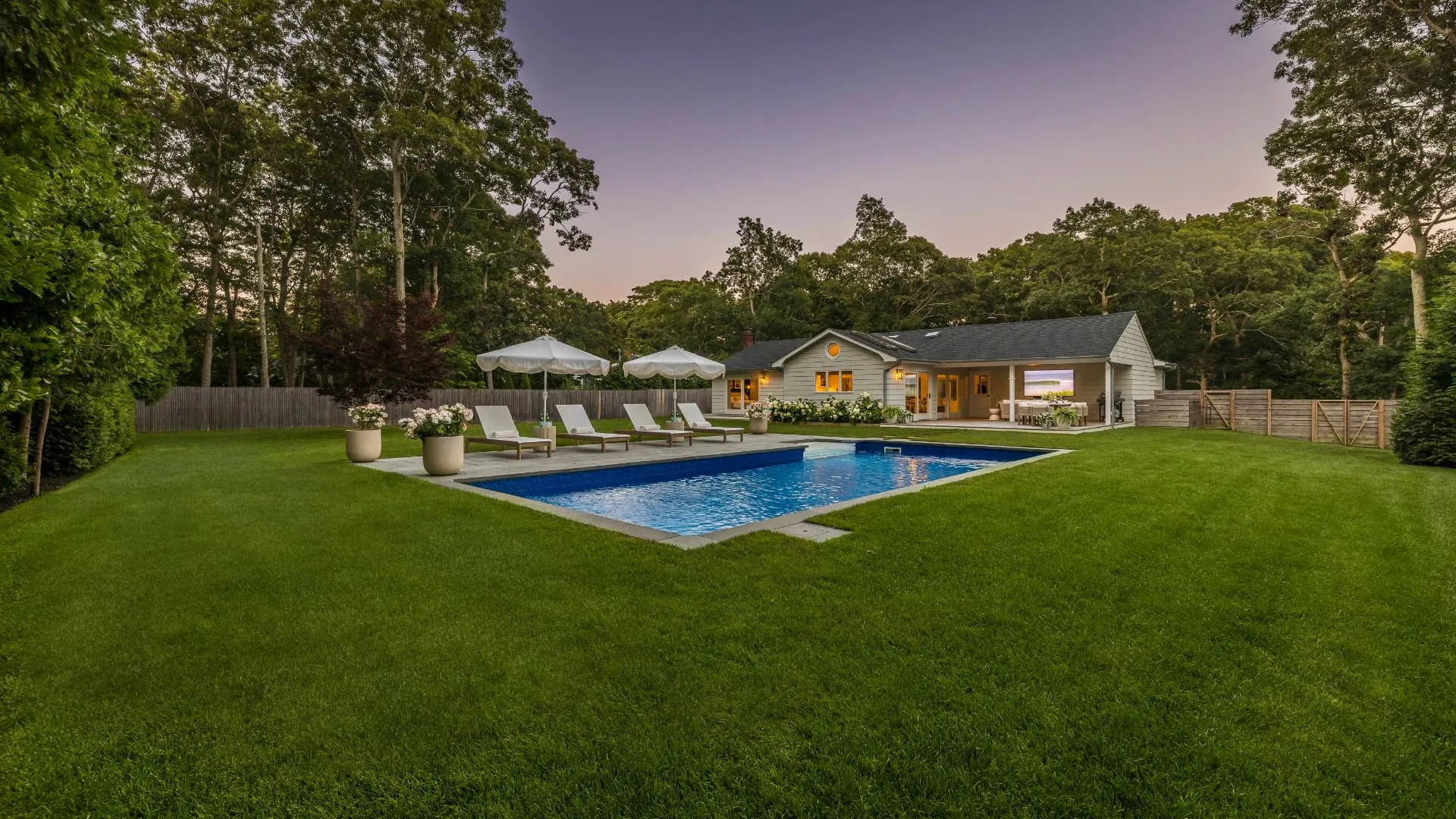 Property at 16 DELAVAN ST, East Hampton, NY 11937 3