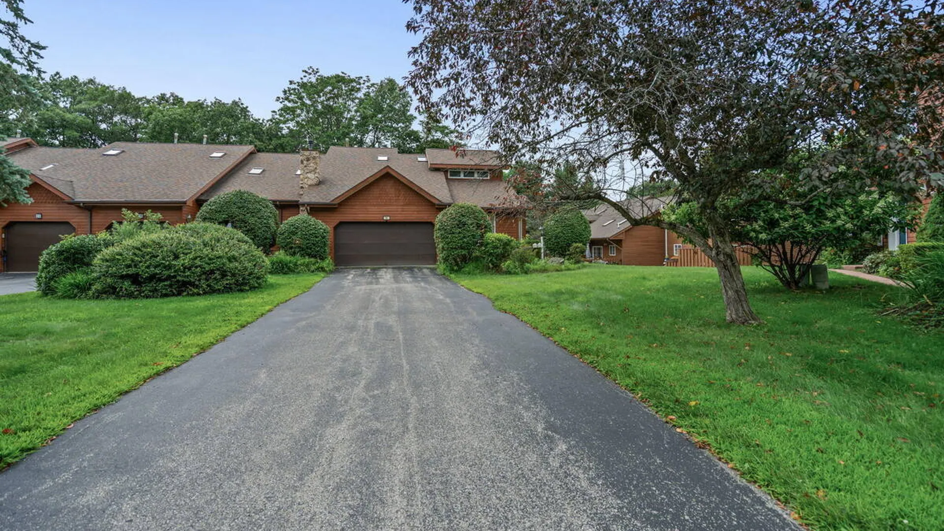 Property at 18 Lillian Lane, Troy, NY 12180 4