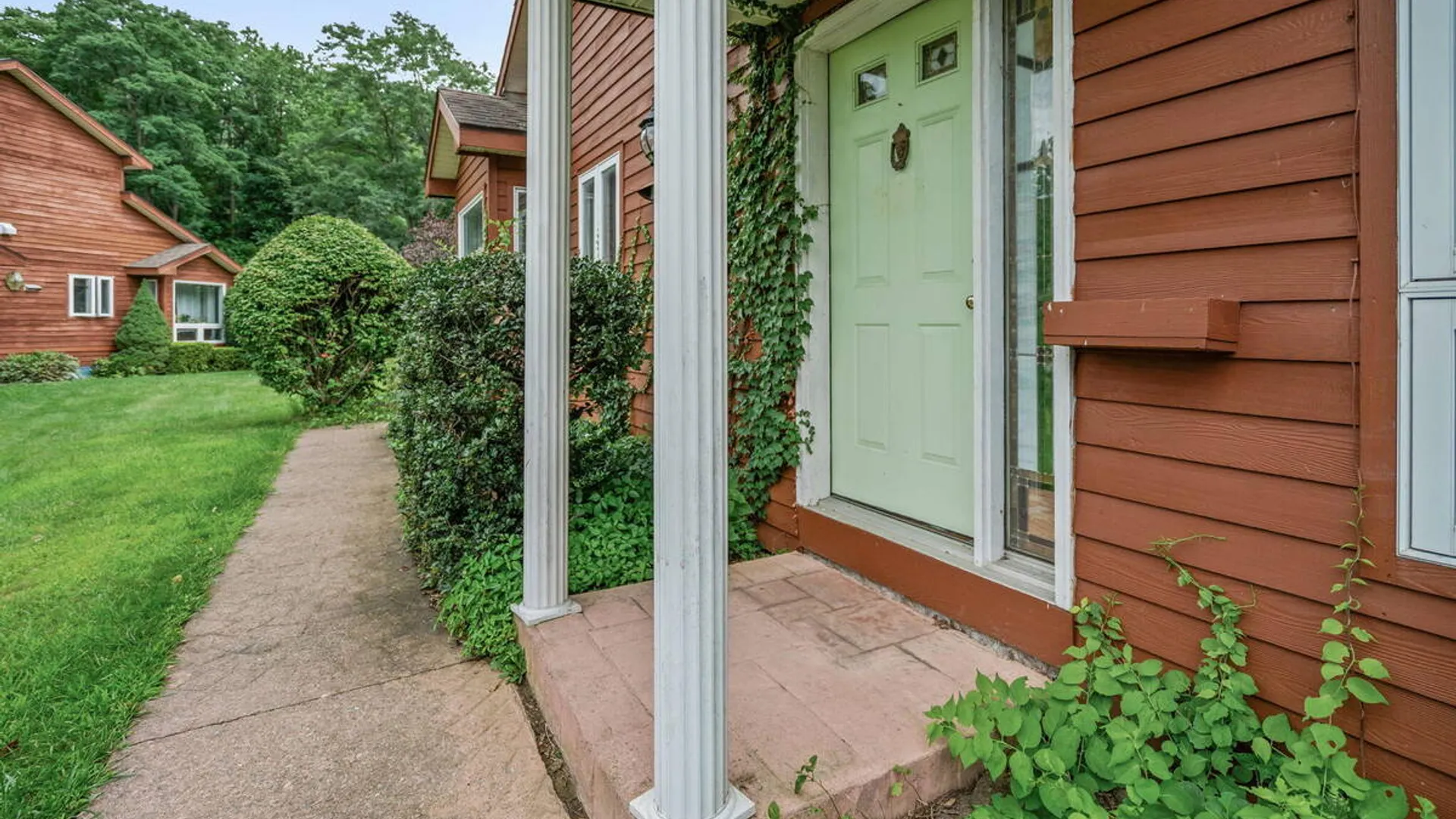 Property at 18 Lillian Lane, Troy, NY 12180 6