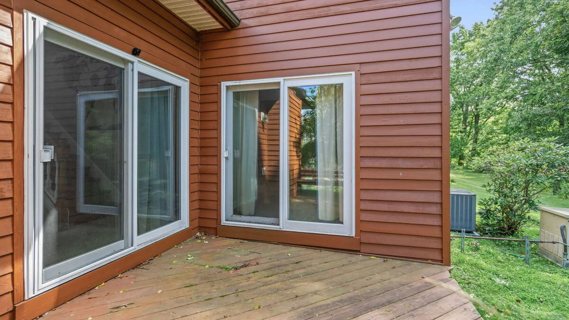 Property at 18 Lillian Lane, Troy, NY 12180 7