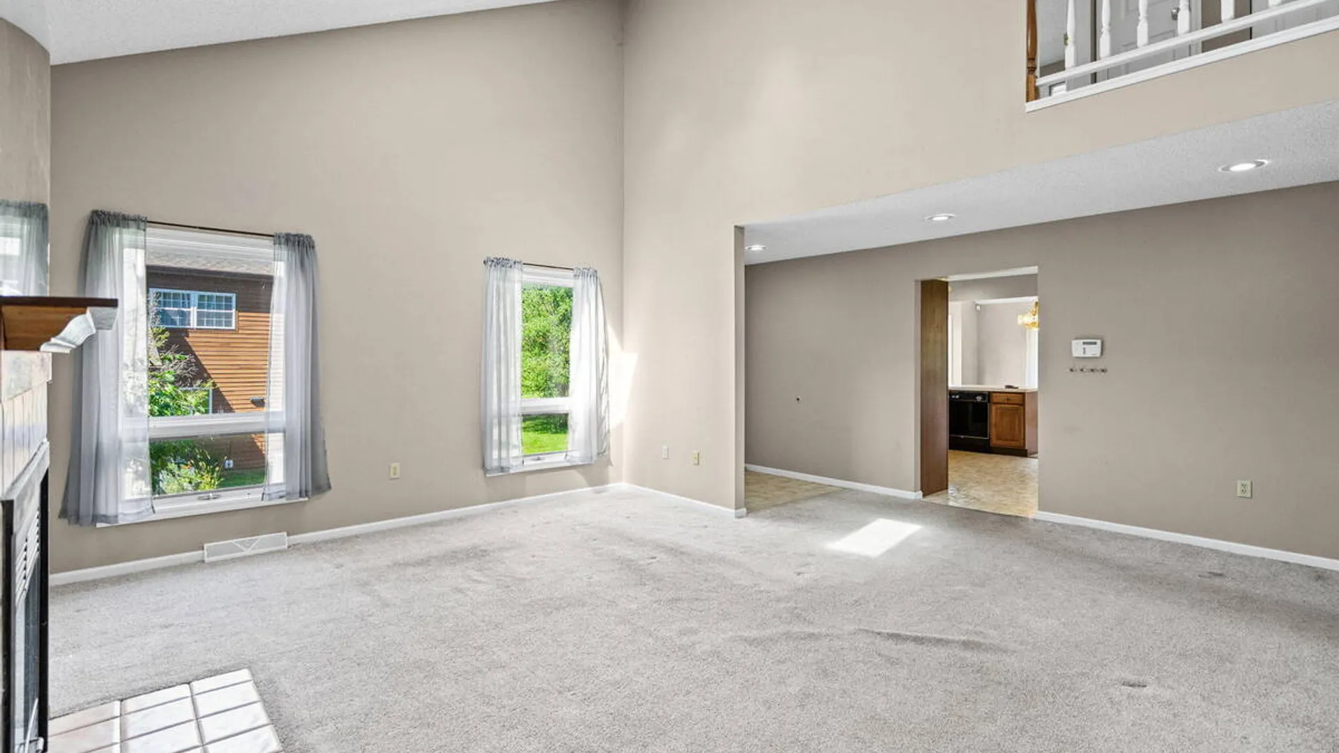Property at 18 Lillian Lane, Troy, NY 12180 9