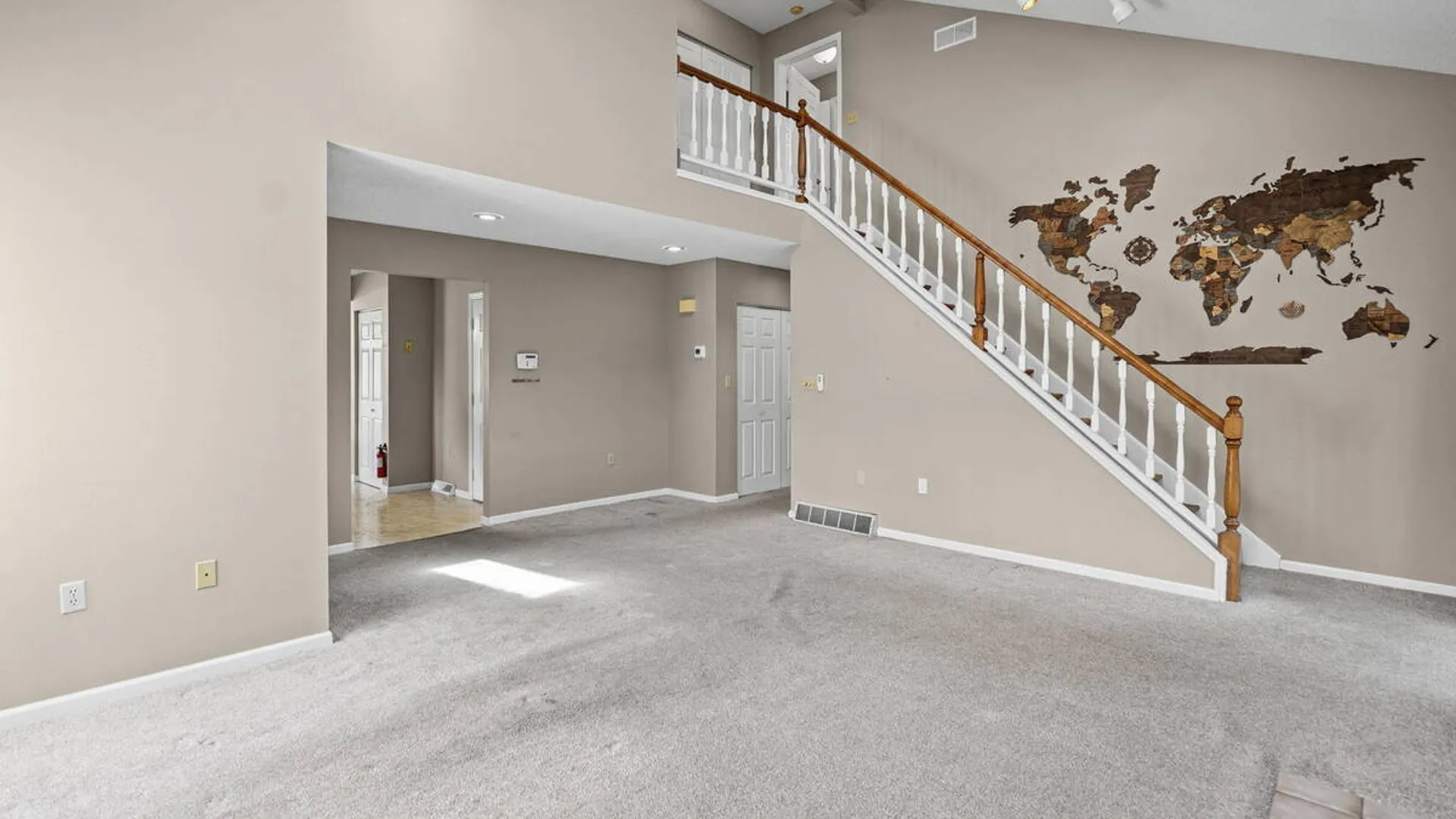 Property at 18 Lillian Lane, Troy, NY 12180 10