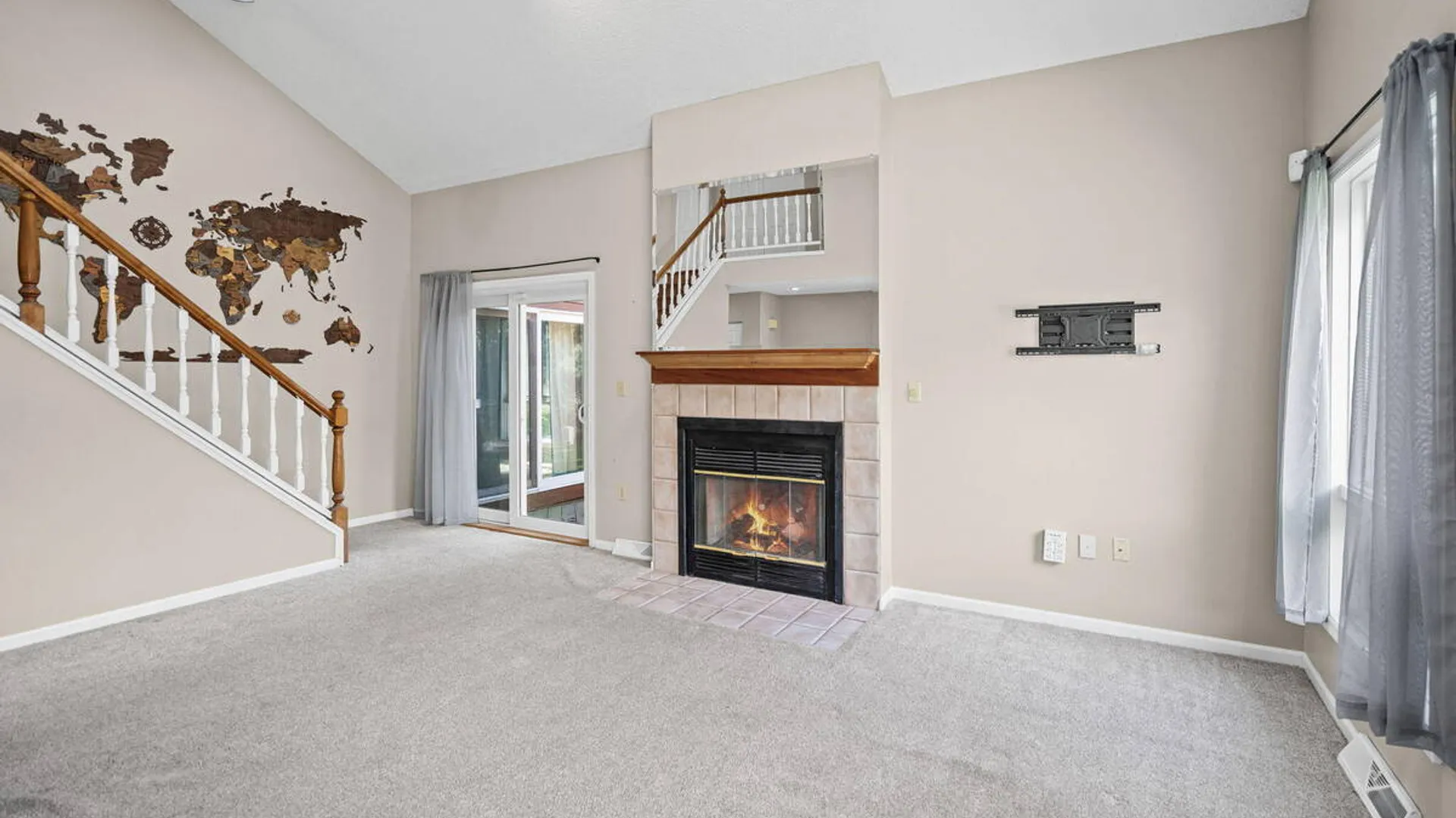 Property at 18 Lillian Lane, Troy, NY 12180 13