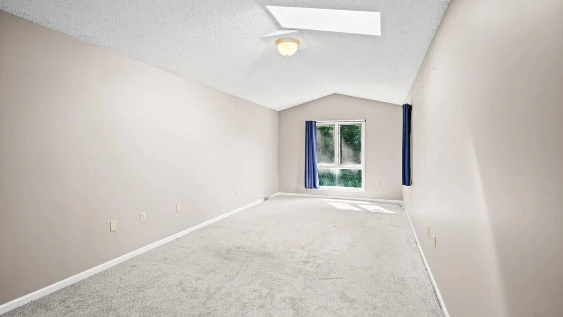 Property at 18 Lillian Lane, Troy, NY 12180 30