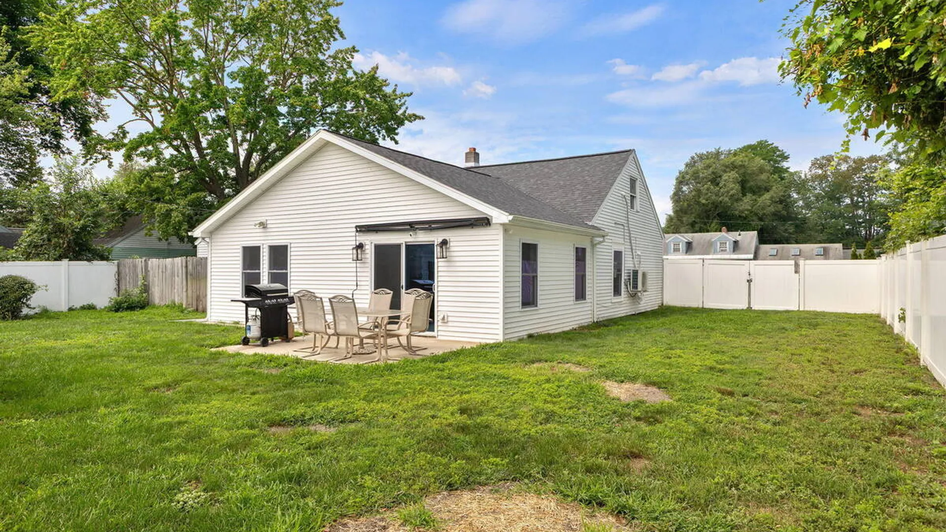 Property at 1021 Roberta Road, Rotterdam, NY 12303 36