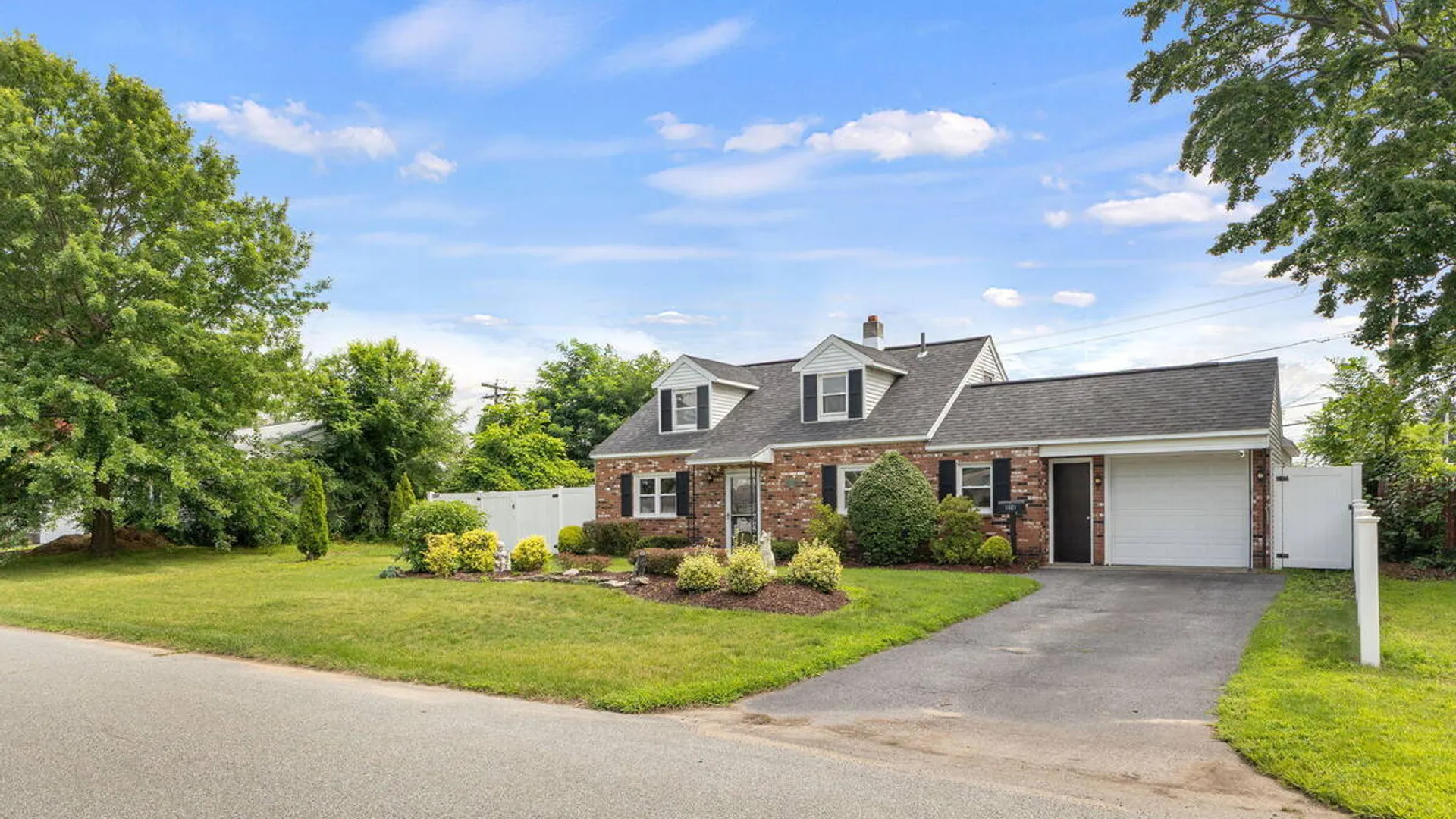 Property at 1021 Roberta Road, Rotterdam, NY 12303 42
