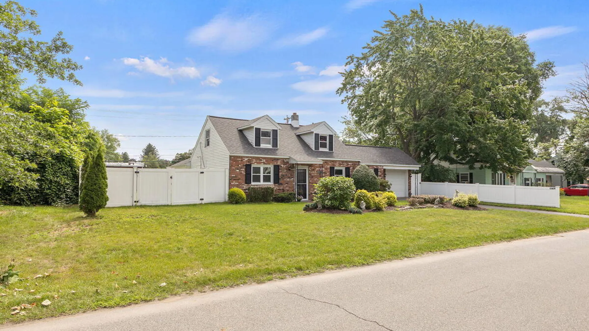 Property at 1021 Roberta Road, Rotterdam, NY 12303 43