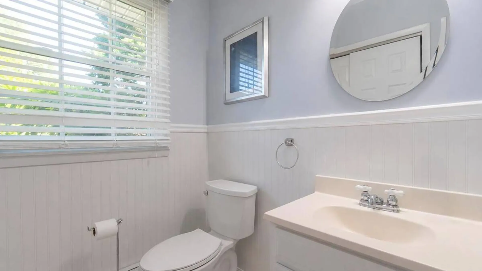 Property at 5 Reinhardt Court, Blue Point, NY 11715 28