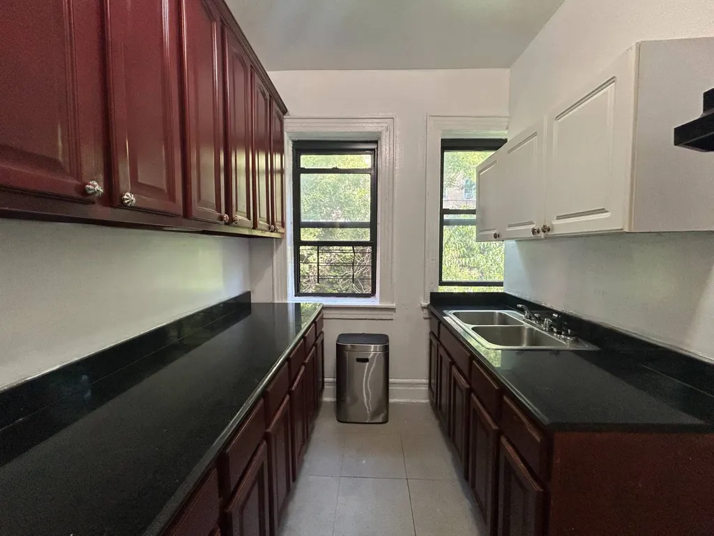 Property at 2680 Bailey Ave, Bronx, NY 10463