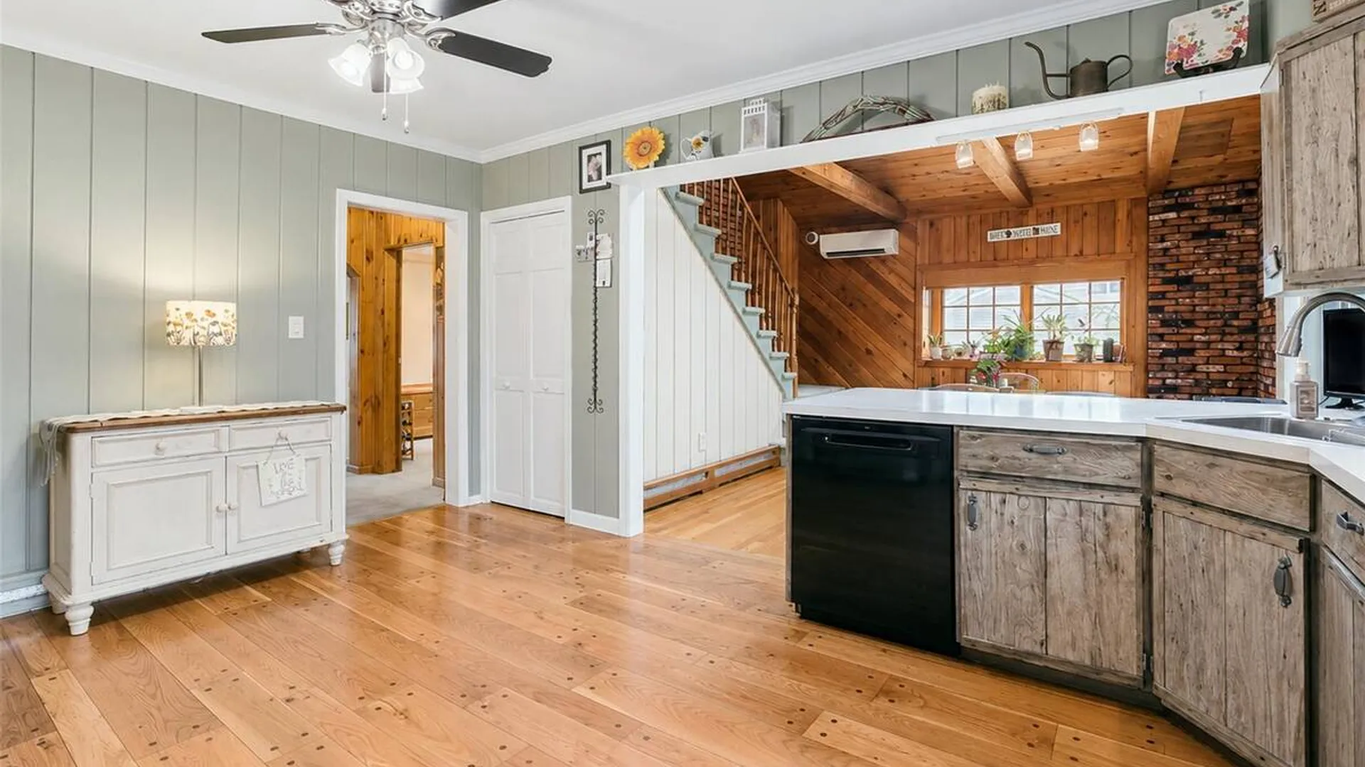 Property at 823 5th Street, West Babylon, NY 11704 6