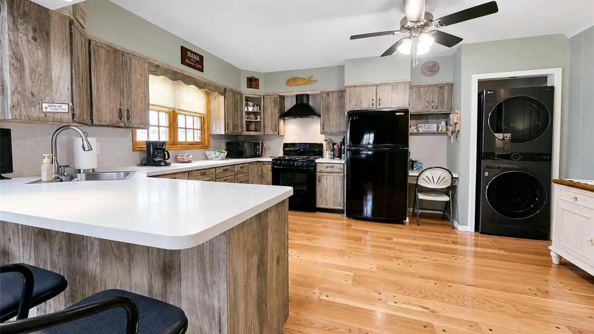 Property at 823 5th Street, West Babylon, NY 11704 8