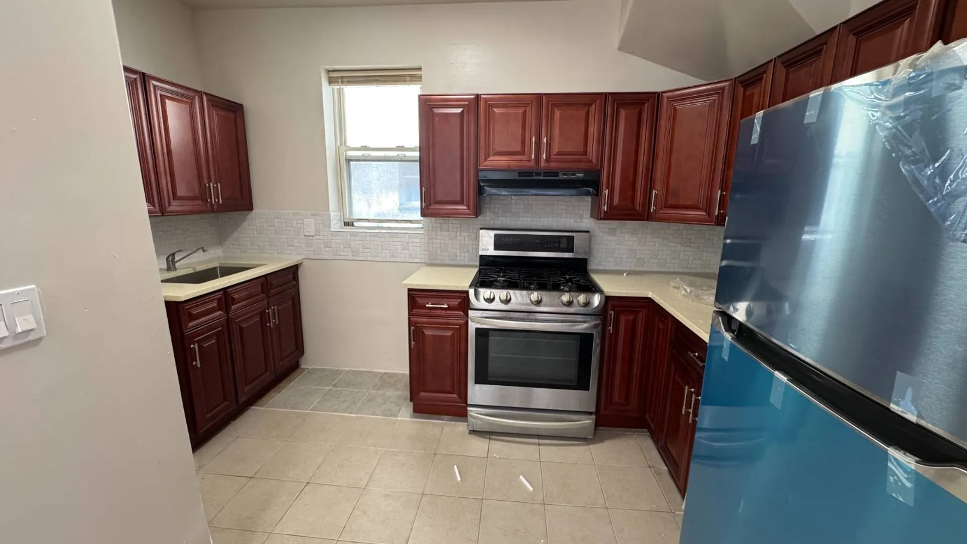 Property at 1451 Rosedale Ave, Bronx, NY 10460 7