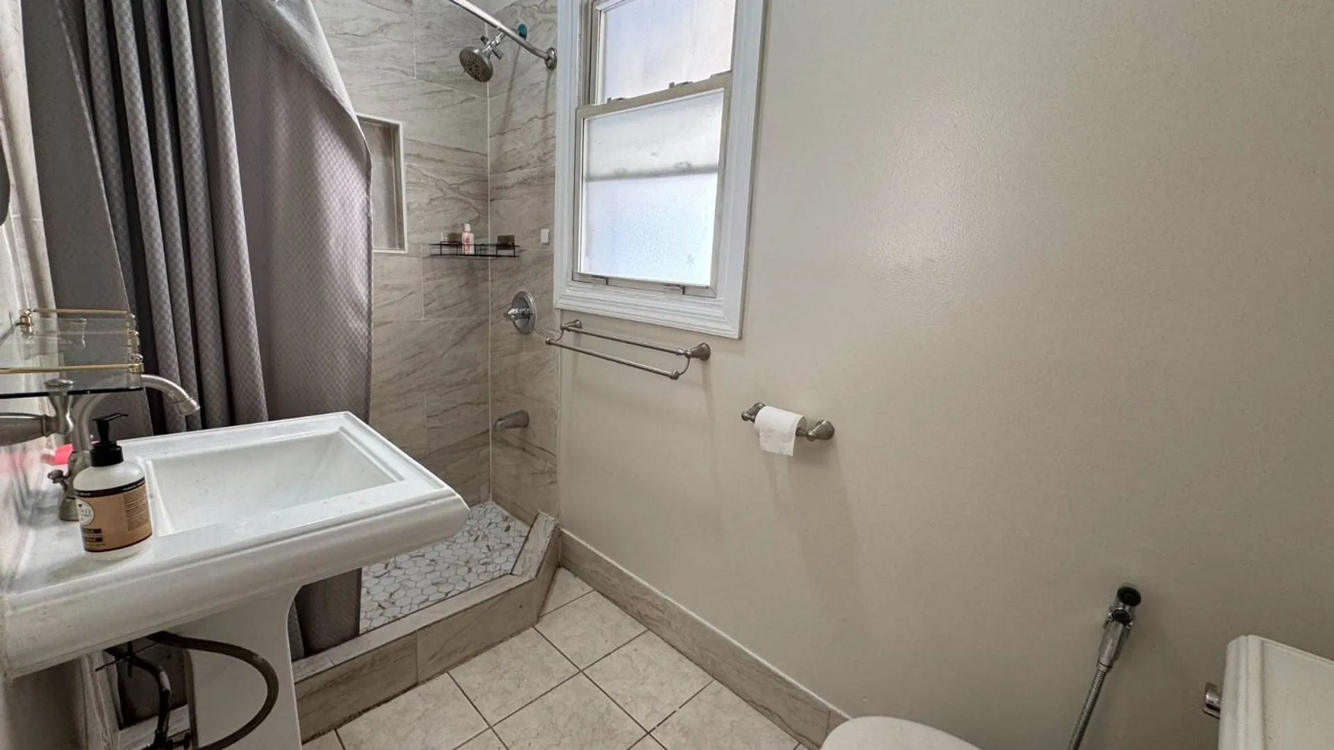 Property at 1451 Rosedale Ave, Bronx, NY 10460 8