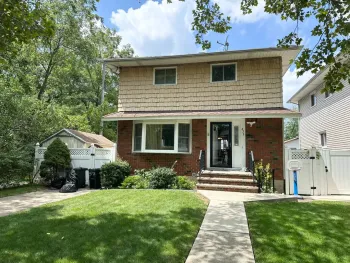 Property at 473 Tarrytown Ave, Staten Island, NY 10306