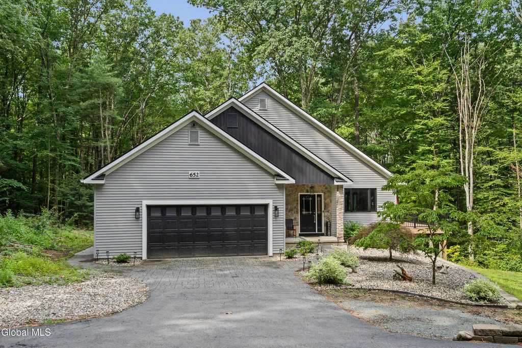 Property at 652 Bruno Road, Clifton Park, NY 12065
