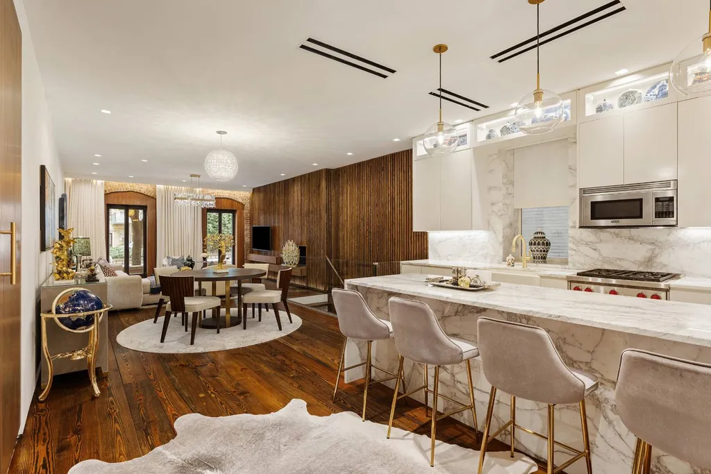 Property at 23 Park Avenue, New York, NY 10016