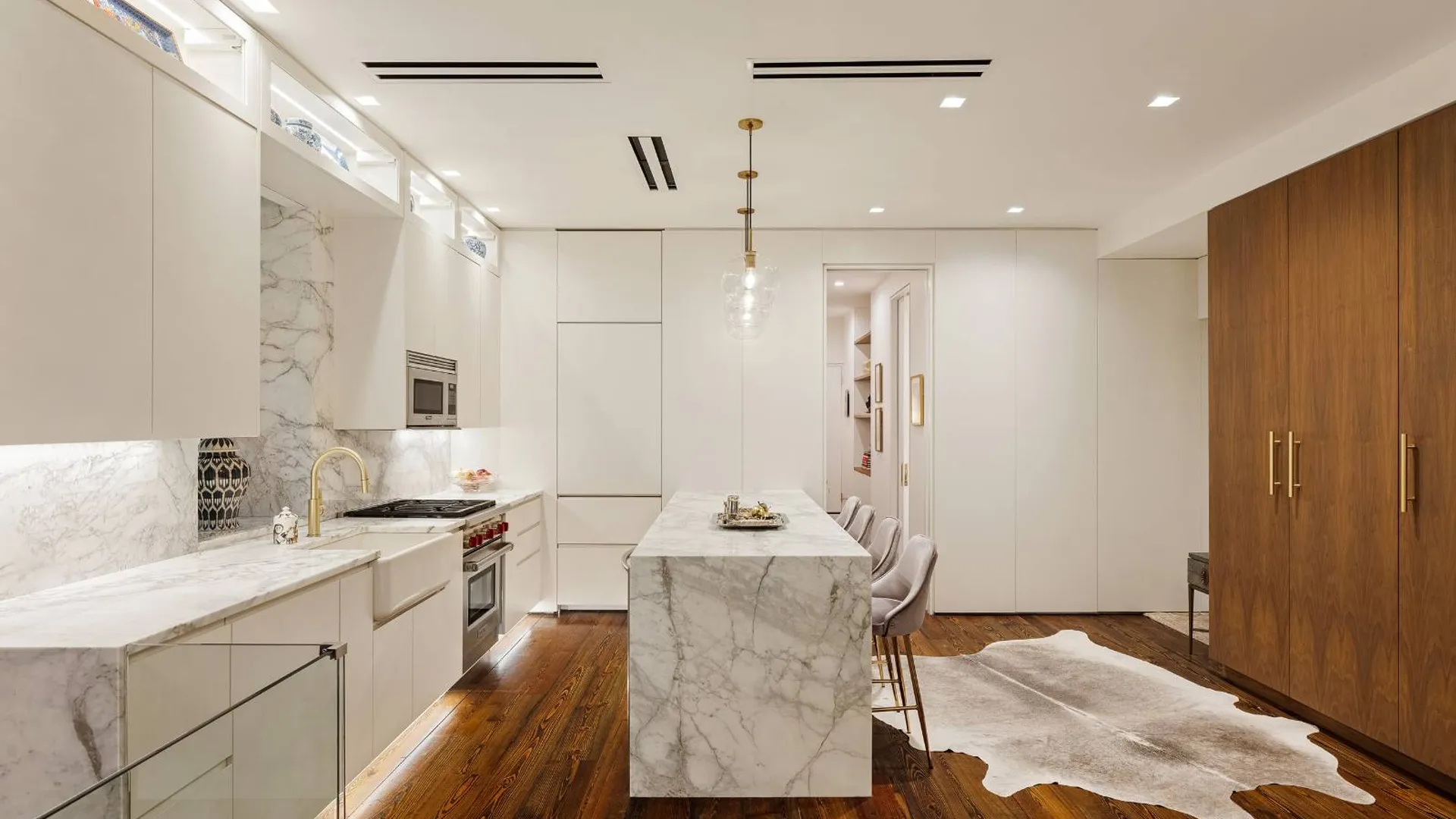 Property at 23 Park Avenue, New York, NY 10016 4