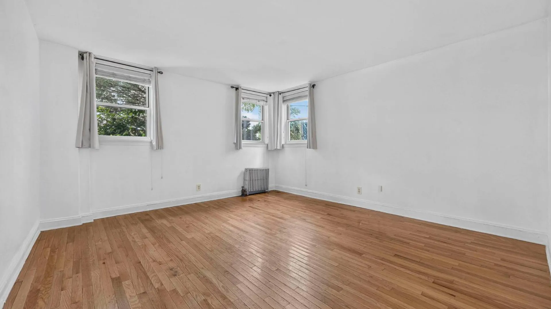 Property at 11 Mackay Pl, Brookyn, NY 11209 6