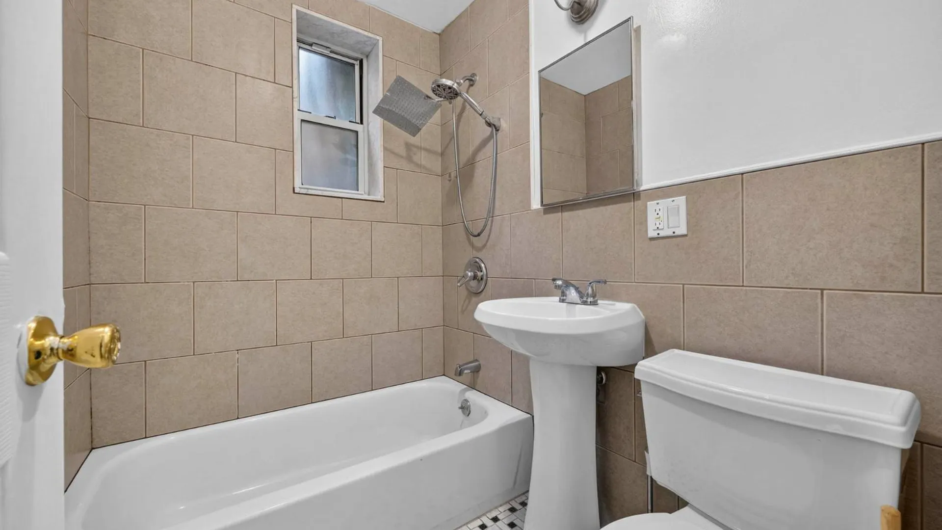 Property at 11 Mackay Pl, Brookyn, NY 11209 14