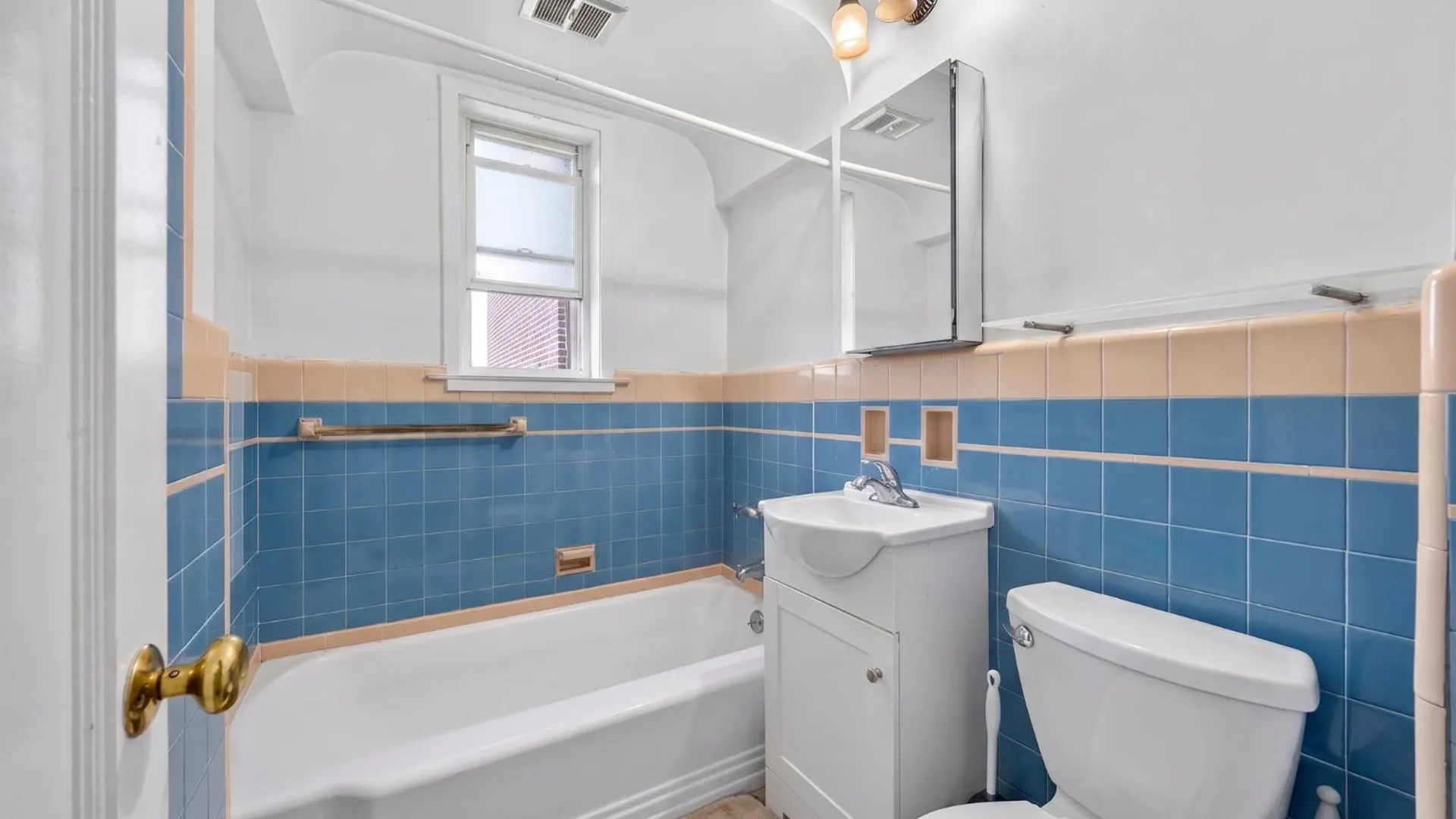 Property at 11 Mackay Pl, Brookyn, NY 11209 32