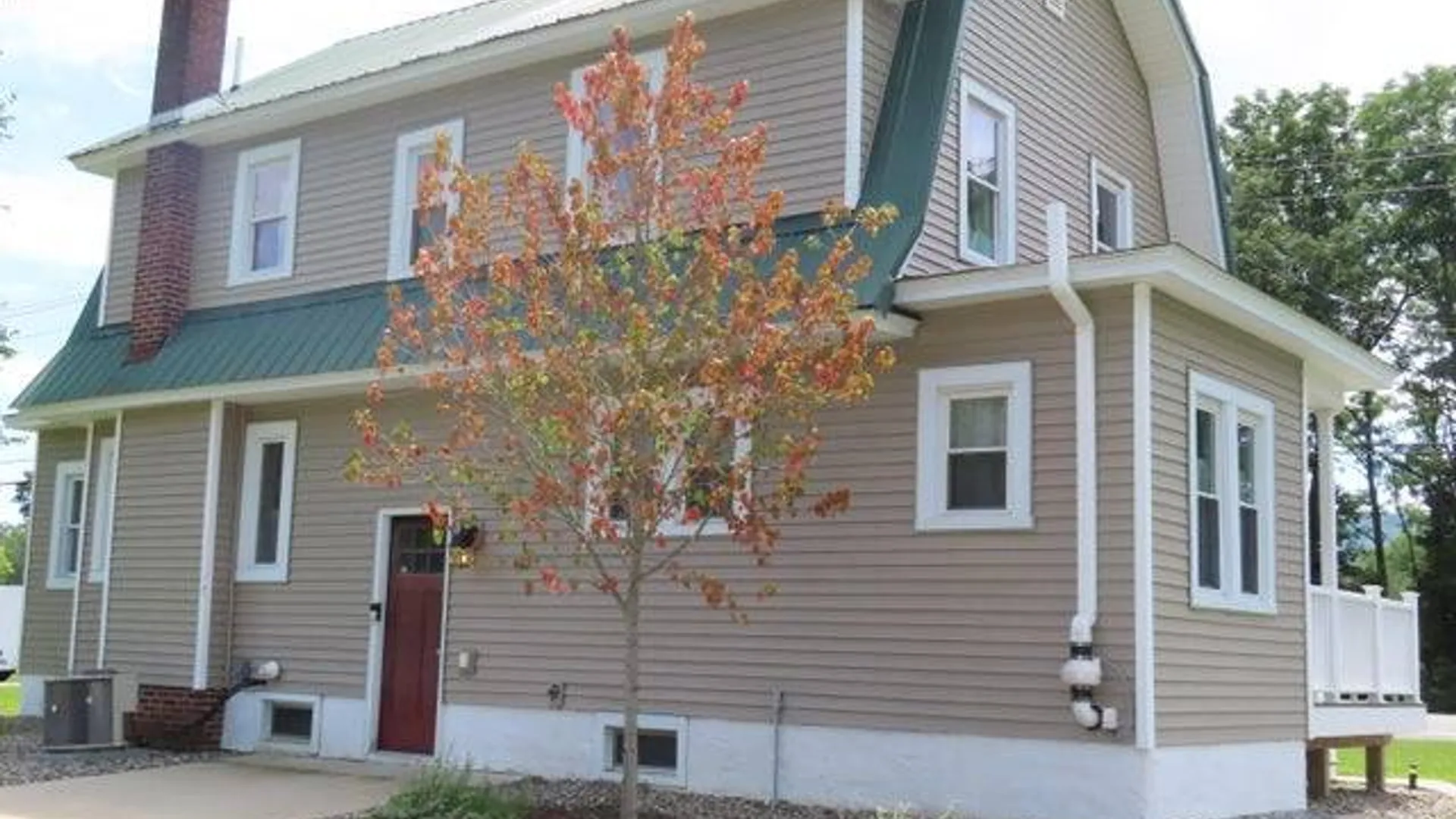 Property at 6910 Amsterdam Rd., Glenville, NY 12302 3